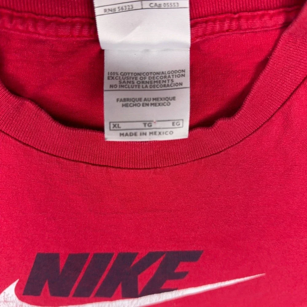 VTG Nike‎ Shirt Mens XL Red Sportswear Logo Crew Neck Gray Tag Tee 90s Y2K